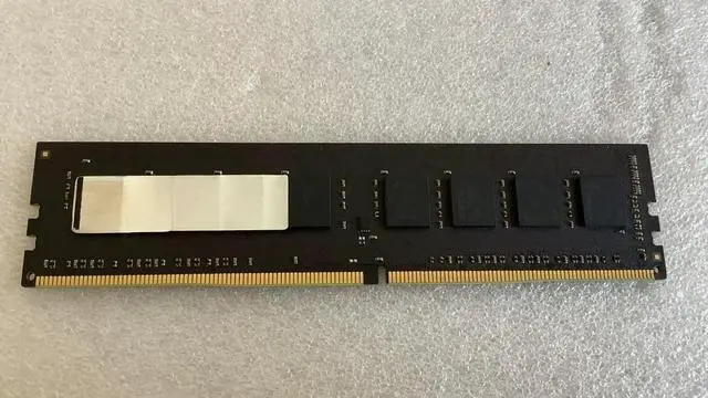 Main image of Suitable for F4-2133C15S-8GDB 4-2133 PC4-17000 8GX1 memory bar
