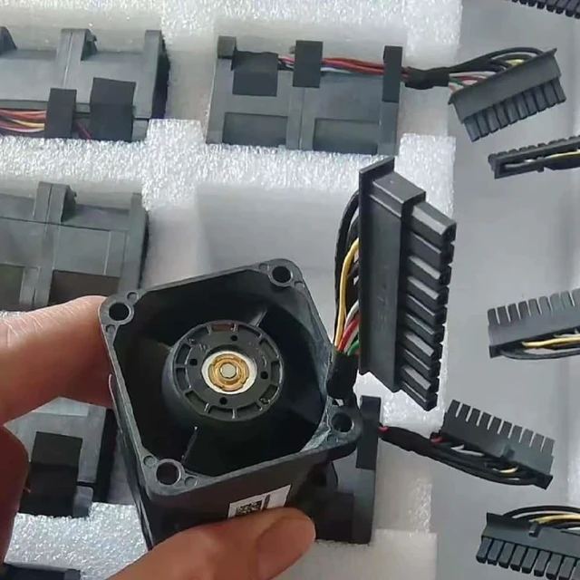 Main image of DFPK0456B2G 4cm 40mm Fan (40x40x56mm) DC12V 3.60A High Airflow Cooling Fan for Servers