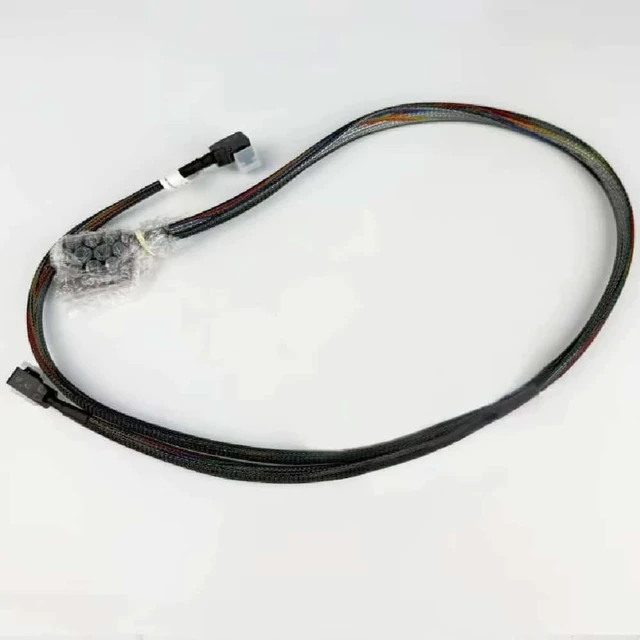 Main image of Suitable for high-speed SAS cables 06VC R6415 R6515 2.5-inch 8-bay stable transmission
