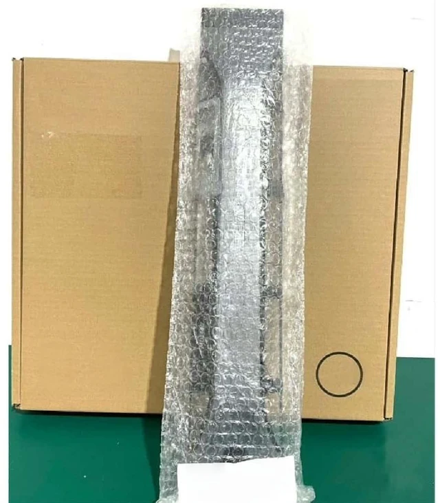 Main image of Front panel for MD1400 2U (with key) 4RT4V 04RT4V