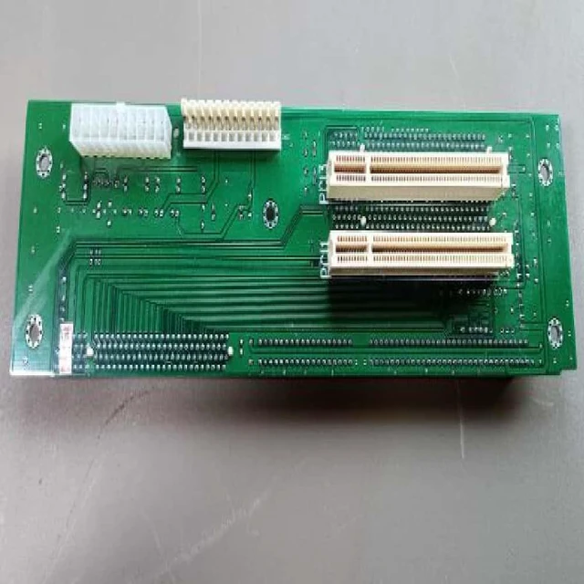 Main image of The -6105P4 B4 features an embedded industrial backplane with 1.0 bus expansion in two slots, suitable for 1U chassis.
