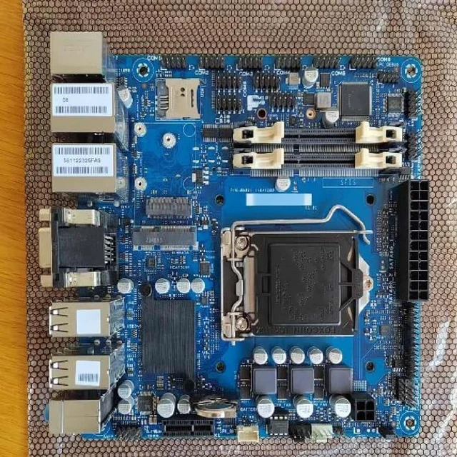 Main image of H81I-CM-AA motherboard, CPU embedded motherboard, with 10 LAN ports, 2 LAN ports, and 2 VGA ports.