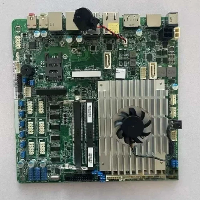 Main image of The IMB-186V motherboard features an integrated i3-4010u CPU, is an ultra-thin motherboard, and includes 6 network cards, 6 USB ports, and LVDS output.