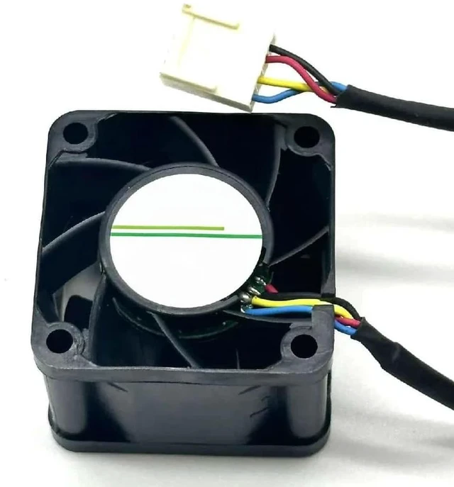 Main image of W40S12BS4A5-57 DC 12V 0.73A 40x40x28mm Four-wire Server Cooling Fan