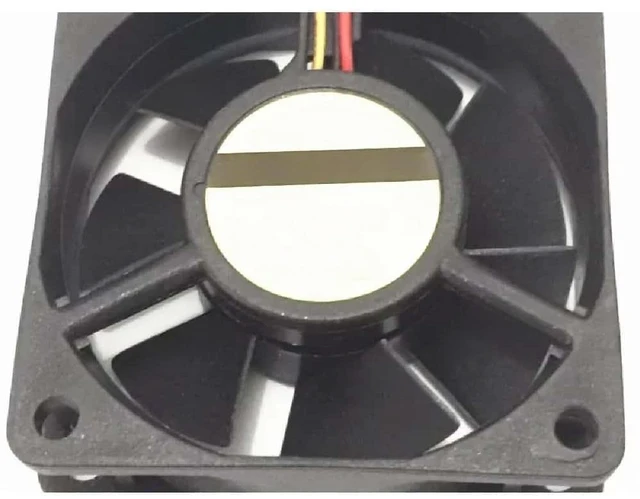 Main image of AD0612XB-C72GL DC 12V 0.31A 60x60x20mm Server Cooling Fan