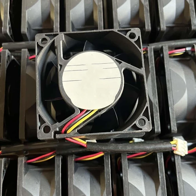 Main image of 06G12ES FP1 DC 12V 0.19A 60x60x25mm Three-line chassis cooling fan