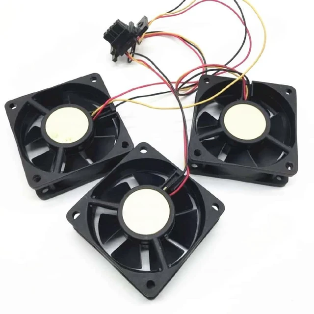 Main image of AD0612XB-C72GL DC 12V 0.31A 60x60x20mm 3-fan server cooling fan