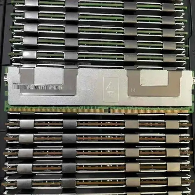 Main image of Suitable for 64G 4DRX4 PC4-2133P server memory M386A8K40BM1-CPB4Q/0Q