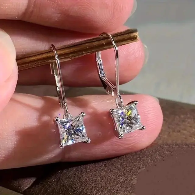 Main image of Diamond Earring