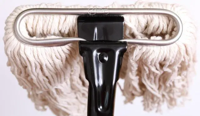 Alt view image 3 of 7 - Fuller Brush Complete Wet Mop