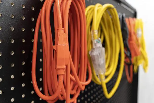 Alt view image 7 of 7 - OC25143 Heavy-Duty Outdoor Single Receptacle Extension Cord, 25 ft, 14 AWG, 15A/125V AC, Orange