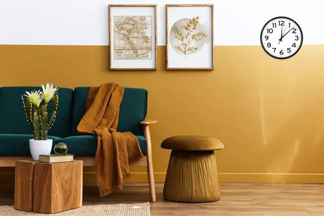 Alt view image 4 of 7 - Ultimate Wall Clock | 10 Inch | Round | Quartz | Black | Kitchen | Office | Bedroom | Study | Classic | Indoor | Outdoor | Unbranded | Battery Operated | Modern Décor | Non-Atomic