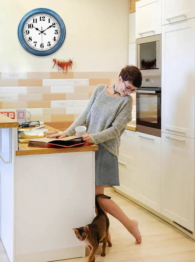 Alt view image 4 of 7 - JENLYSTIME 12 Inch Retro Wall Clock Silent Non Ticking Battery Operated Movement Easy to Read Wall Clocks Decorate for Bedroom Living Room Kitchen Office(Blue)