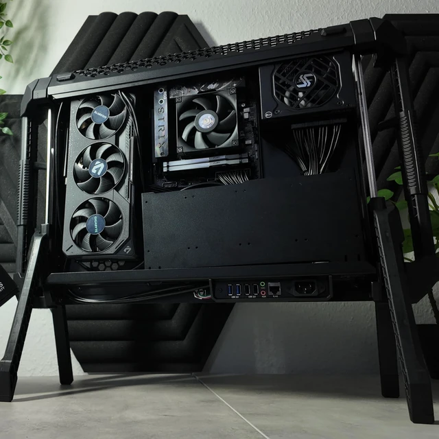 Alt view image 3 of 5 - eBlaztr Portable ITX PC Case Full Desktop GPU Performance, Matte Black Aluminum, PCIe 4.0 Riser Cable, DP Ribbon Cable, Patented Leg System