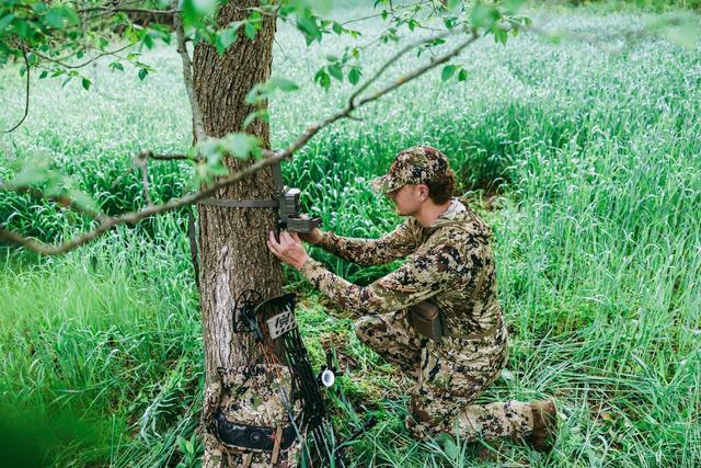 Alt view image 4 of 7 - TACTACAM Reveal X Gen 3.0 Cellular Trail Camera - Multi Carrier, HD Photos & Videos, Pre-Installed Antenna, Built-in GPS, Low-Glow IR Flash, Fast Trigger Speed + Reveal Solar Panel and 32GB SD Card