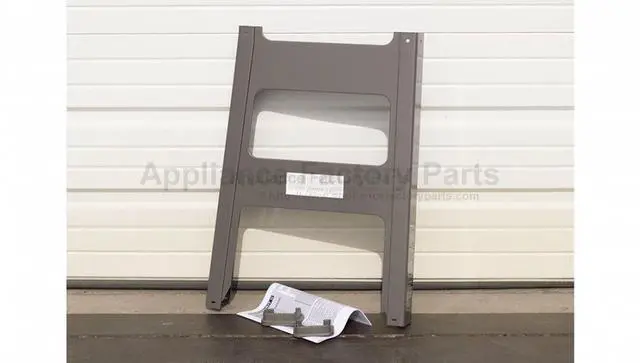 Main image of Weber 67039 PNL LOWER LHS SPIRIT II 18 US BB