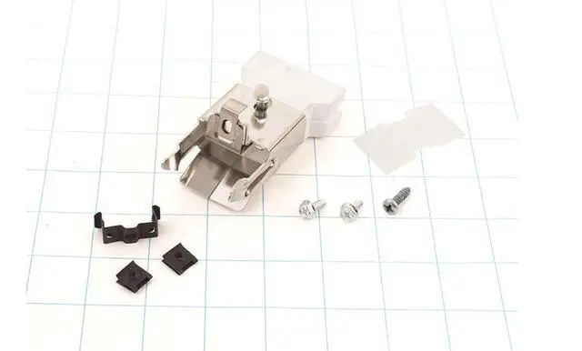 Main image of Appliance Factory Parts WB17X5051 RECEP ASSEM AFTERMARKET