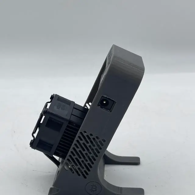 Alt view image 3 of 4 - Antminer S21 Pro Bitaxe Gamma: 15J/TH Energy Efficiency, Plug-and-Play Mining, and Decentralized Support!