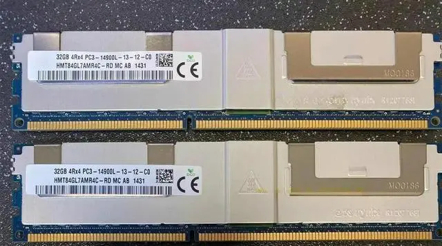 Main image of For R320 R410 R420 R510 R520 Server Memory 32G 1600 ECC REG