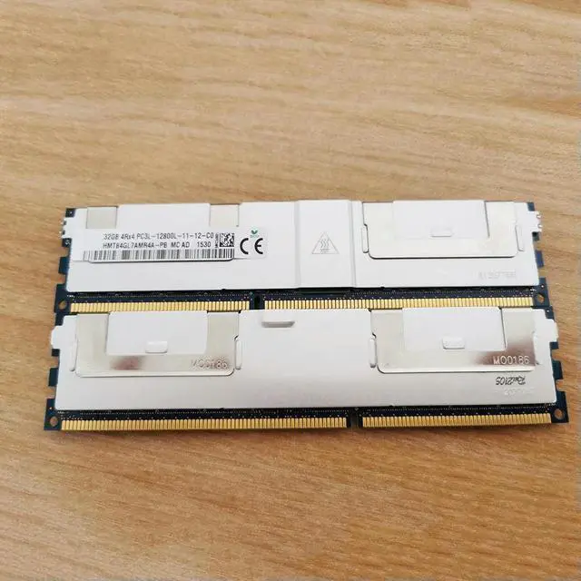 Main image of 1PCS For Flex System X220 X230 X440 Server Memory 32G 32GB DDR3L 1600 ECC REG 4RX4 RAM