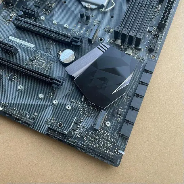 Main image of For A-s-u-s ROG STRIX B250H GAMING desktop 1151 computer DDR4 motherboard ROG STRIX B250F GAMING