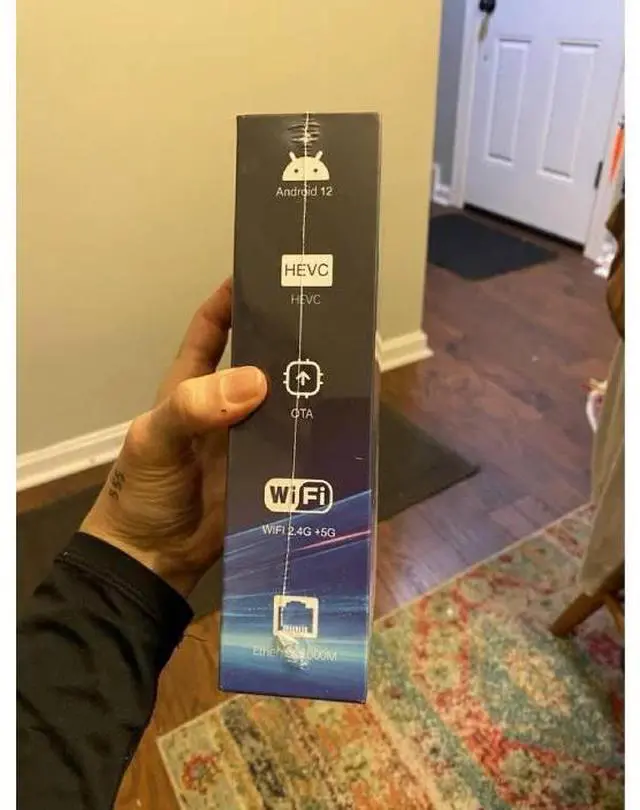 Alt view image 2 of 4 - Vseebox V5 Pro Quad Core 4GB 64GB 8K Ultra HD Android 14 TV