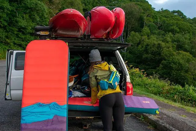Alt view image 2 of 3 - ust fillmatic self Inflating Sleeping pad with Foam Mattress, Reversible Inflation/deflation Valve and Carry Bag for Tent, Truck, Backyard Camping and Outdoors
