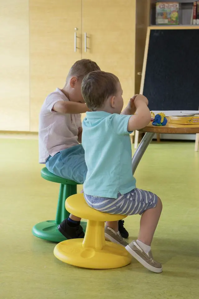 Alt view image 4 of 6 - Kore Design Pre-School Wobble Chair 12", Sand Dollar