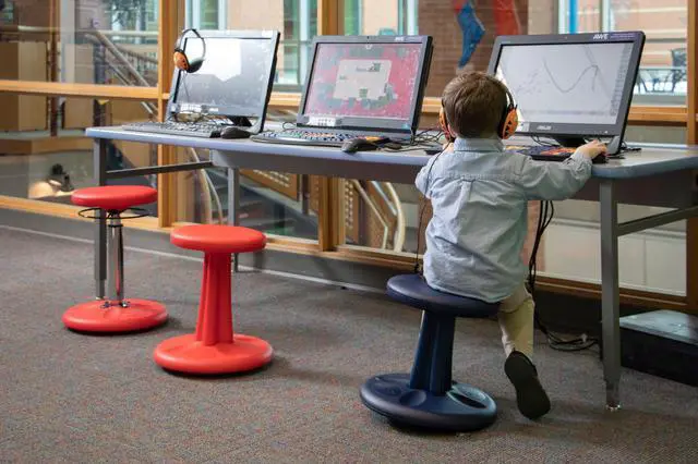 Alt view image 6 of 6 - Kore Design Pre-School Wobble Chair 12", Sand Dollar