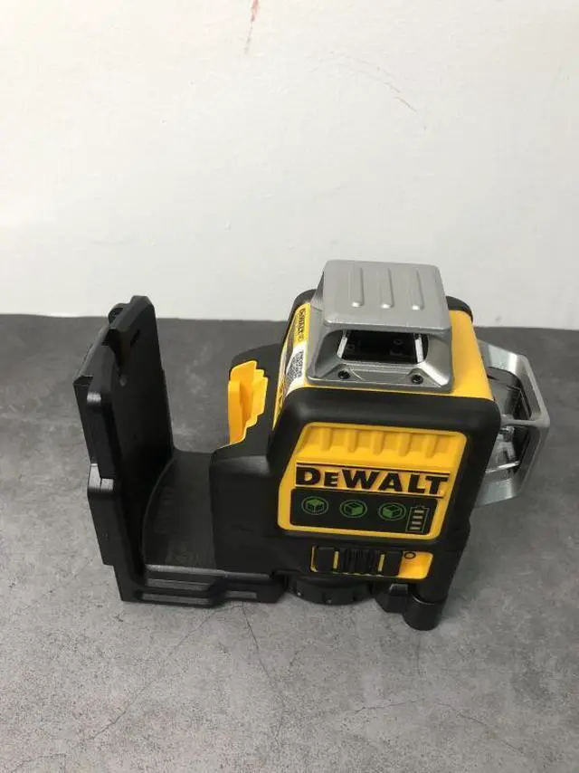 Alt view image 3 of 6 - DEWALT® DW089LG 12V MAX Cordless Green Laser - 3 x 360° Professional Level (Tool Only)