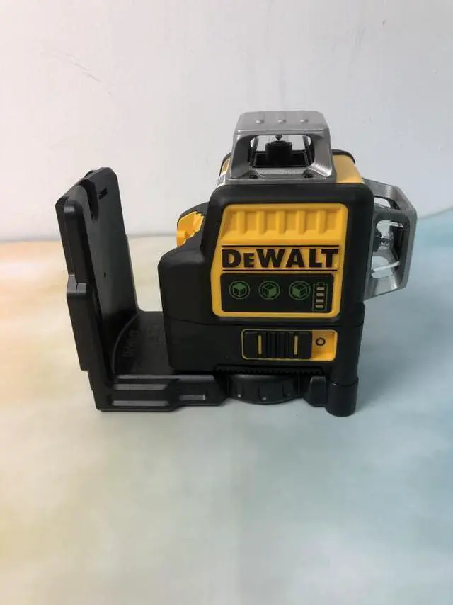 Alt view image 4 of 7 - DEWALT® DW089LG 12V MAX Cordless Green Laser Level - 3 x 360°, Pro-Grade (Tool Only)