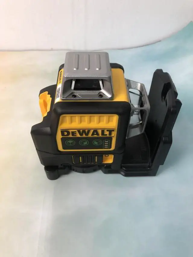 Alt view image 3 of 7 - DEWALT® DW089LG 12V MAX Cordless Green Laser Level - 3 x 360°, Pro-Grade (Tool Only)