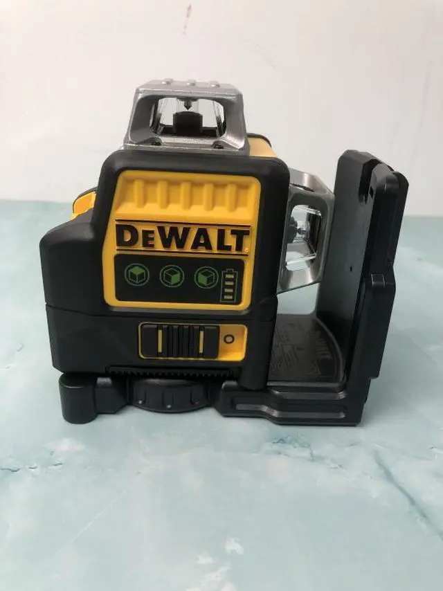 Alt view image 6 of 6 - DEWALT® DW089LG 12V MAX Cordless Green Laser Level - 3 x 360°, Pro-Grade (Laser+battery+charger)