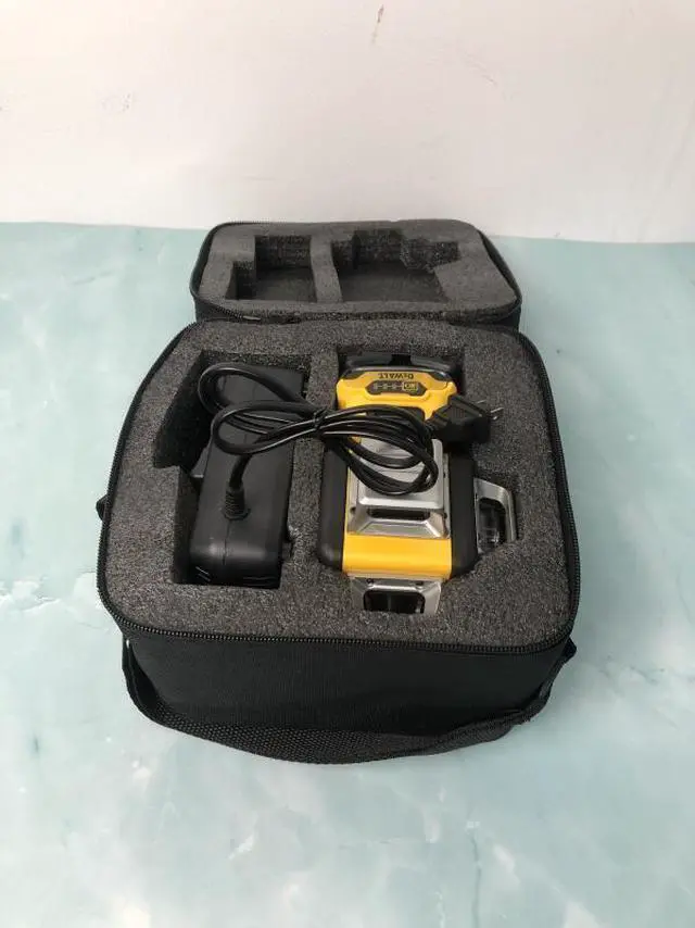 Alt view image 3 of 6 - DEWALT® DW089LG 12V MAX Cordless Green Laser Level - 3 x 360°, Pro-Grade (Laser+battery+charger)