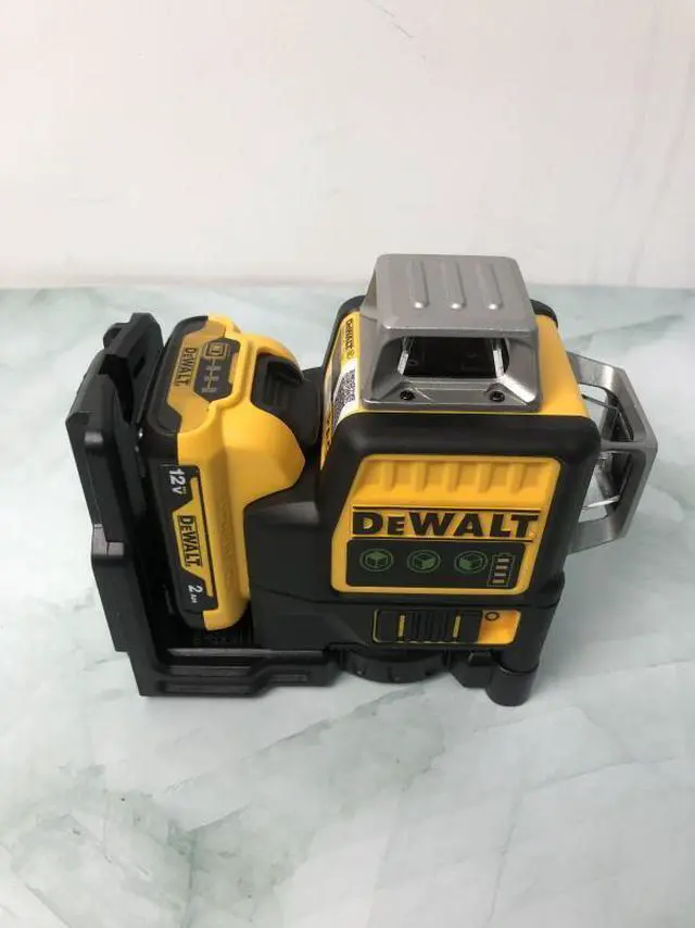 Alt view image 2 of 6 - DEWALT® DW089LG 12V MAX Cordless Green Laser Level - 3 x 360°, Pro-Grade (Laser+battery+charger)