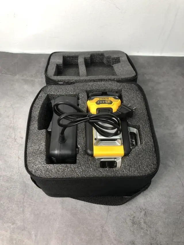 Alt view image 5 of 6 - DeWALT® 12V 3 x 360° Green Line Laser - DW089LG (Laser+battery+charger)