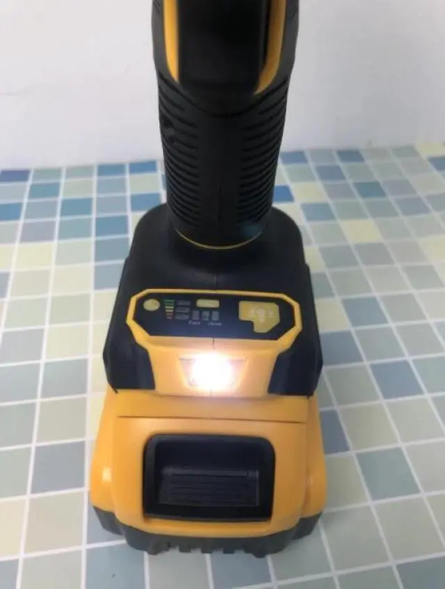 Alt view image 7 of 7 - DEWALT® DCF900 20V Brushless 1/2-Inch Drive High-Torque Impact Wrench - Heavy-Duty for Construction, Auto Repair & Maintenance (impact wrench + Battery + charger)