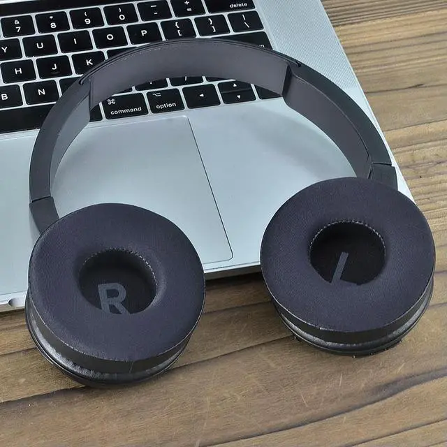 Alt view image 2 of 3 - Ear Pads Cushions Memory Sponge Headset Ear Pads Cooling Gel Ear Cushion Protective Cover for JBL E40BT Headphones