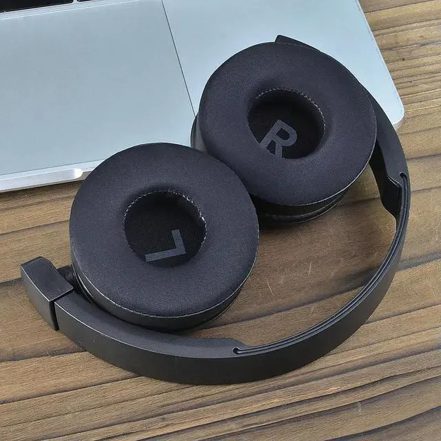 Alt view image 3 of 3 - Ear Pads Cushions Memory Sponge Headset Ear Pads Cooling Gel Ear Cushion Protective Cover for JBL E40BT Headphones