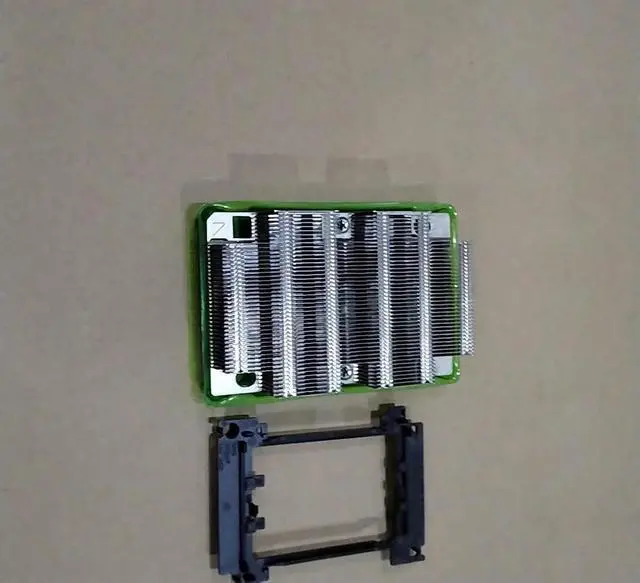 Main image of R640 R740 R740XD Heatsink With card holder 0C6R9H C6R9H,