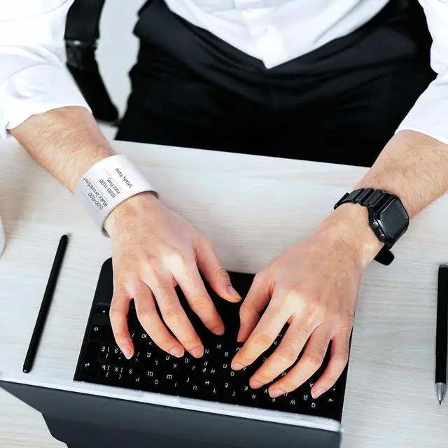 Alt view image 4 of 4 - 4pcs Touch Tips Replacement High Precision Sensitive For Surface Pro 4 5 6 7 Stylus Pen Tip Touchscreen Pen Nib