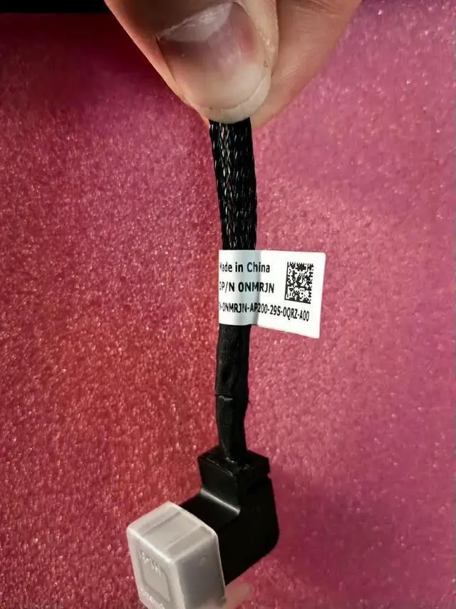 Alt view image 2 of 2 - R740XD 2.5''x24 backplane, plus H350/H750 array card cable 0NMRJN NMRJN,