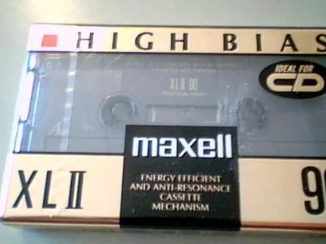Alt view image 4 of 5 - Maxwell XLII90 High Bias one cassette, 90 minutes Recording IEC Type II High