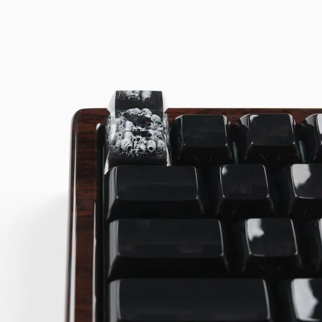 Alt view image 4 of 5 - ULTRAEQUIP Artisan Keycap Crow & Skull Keycap Resin 1U SA Profile Keycap Handmade for MX Switch Mechanical Keyboards