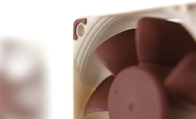 Alt view image 12 of 14 - Noctua NF-A6x25 PWM, Premium Quiet Fan, 4-Pin (60mm, Brown)