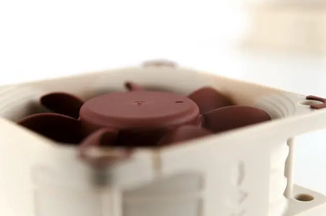 Alt view image 13 of 14 - Noctua NF-A6x25 PWM, Premium Quiet Fan, 4-Pin (60mm, Brown)