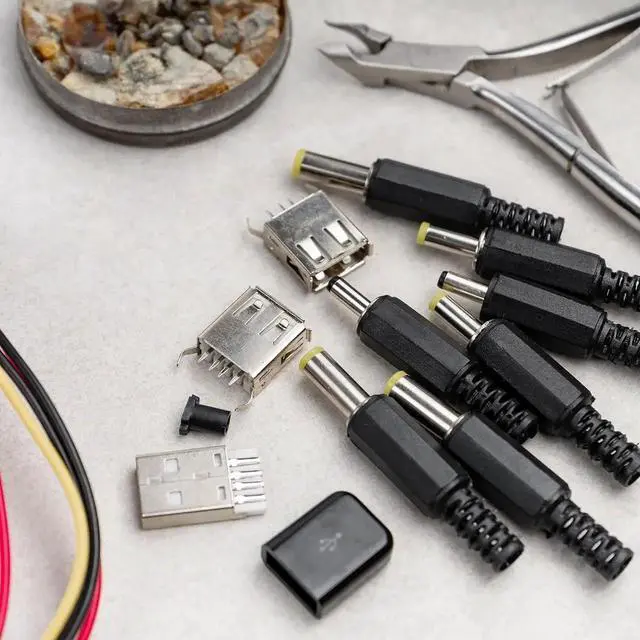 Alt view image 7 of 7 - JAENFONG USB Connector 3.0 Type B 9Pin Female 90 Degree Jack Solder USB Repair Replacement Adapter for Circuit Boards PCB Board Digital Devices Pack of 5