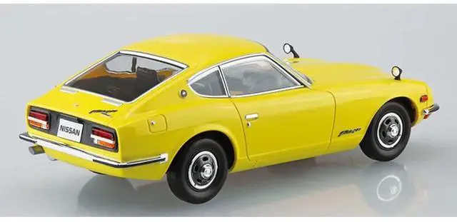 Alt view image 4 of 5 - Aoshima: 1/32 The Snap Kit Nissan S30 Fairlady Z (Yellow) Scale Model Kit #13-C