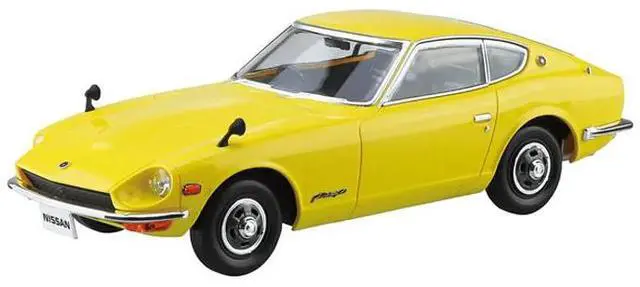 Main image of Aoshima: 1/32 The Snap Kit Nissan S30 Fairlady Z (Yellow) Scale Model Kit #13-C