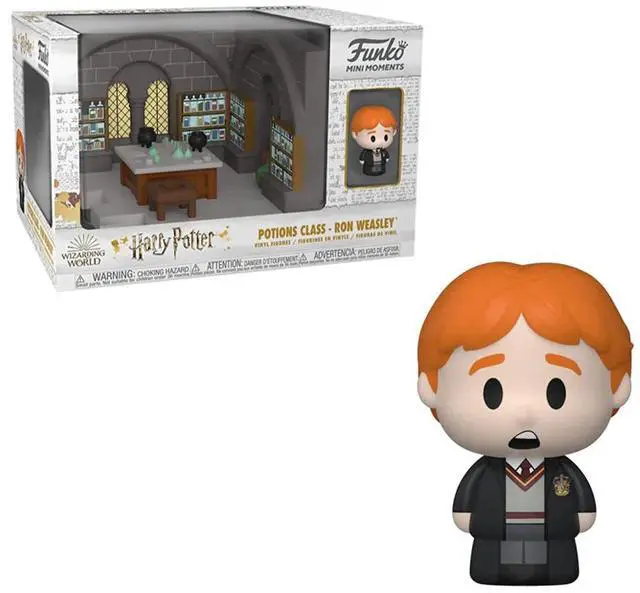 Alt view image 2 of 7 - FUNKO MINI MOMENTS: Harry Potter Anniversary- Ron (Styles May Vary)